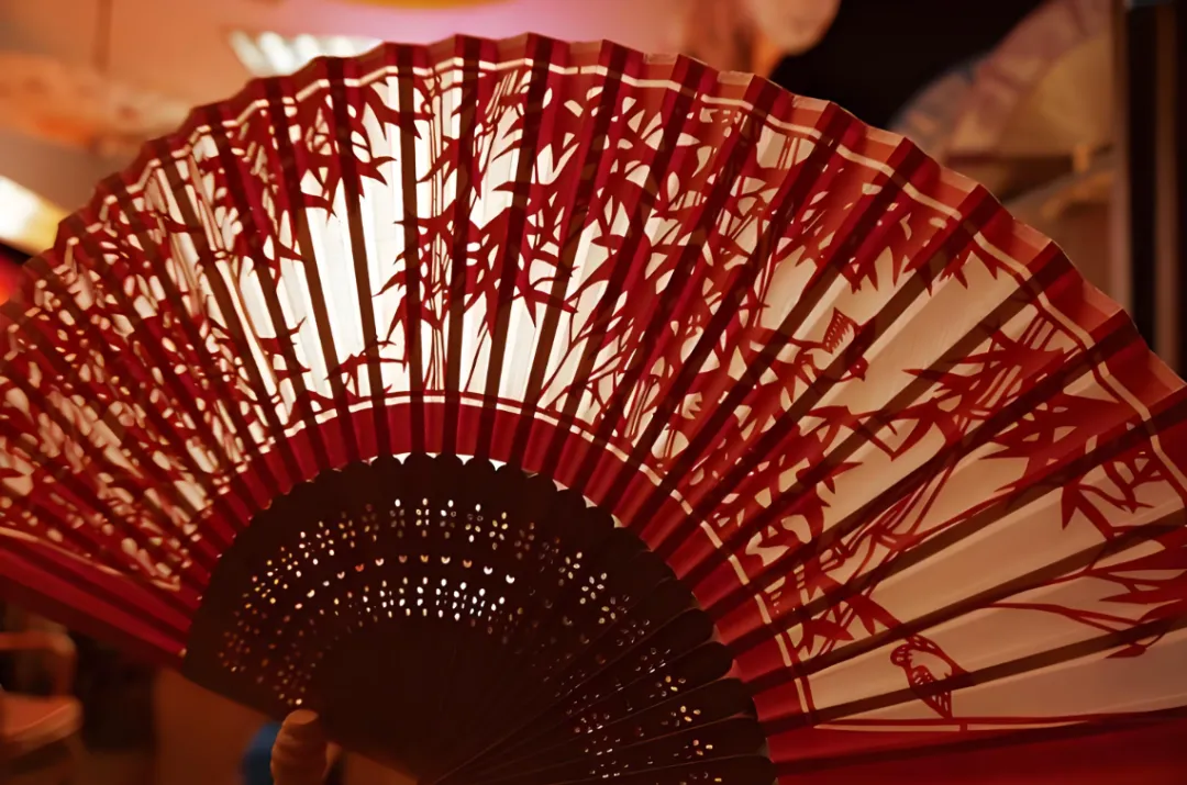 UV國(guó)風(fēng)文創(chuàng)打印，數(shù)印通讓千年扇藝綻放現(xiàn)代科技之美！